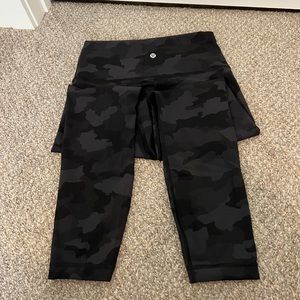 Lululemon Camo Wunder Under Leggings size 8